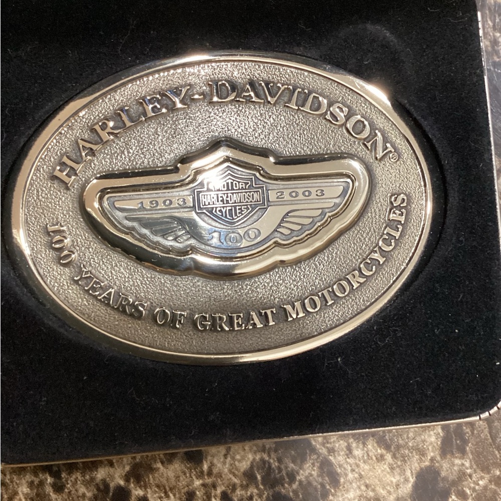 Harley-Davidson Silver and Black Limited Edition Belt Buckle - Picture 3 of 6